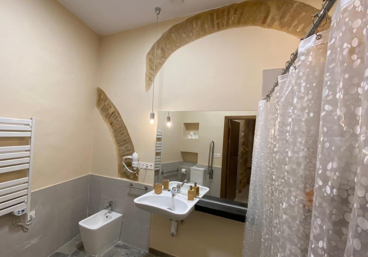 Gadeiras Suites - Apartamentos Turisticos De 2 Llaves 카디스 외부 사진